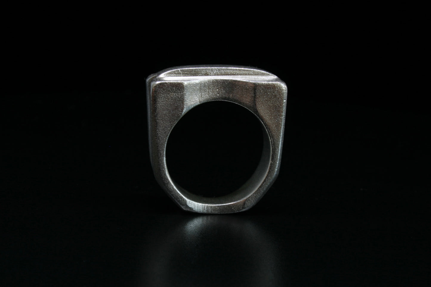 LOU Ring
