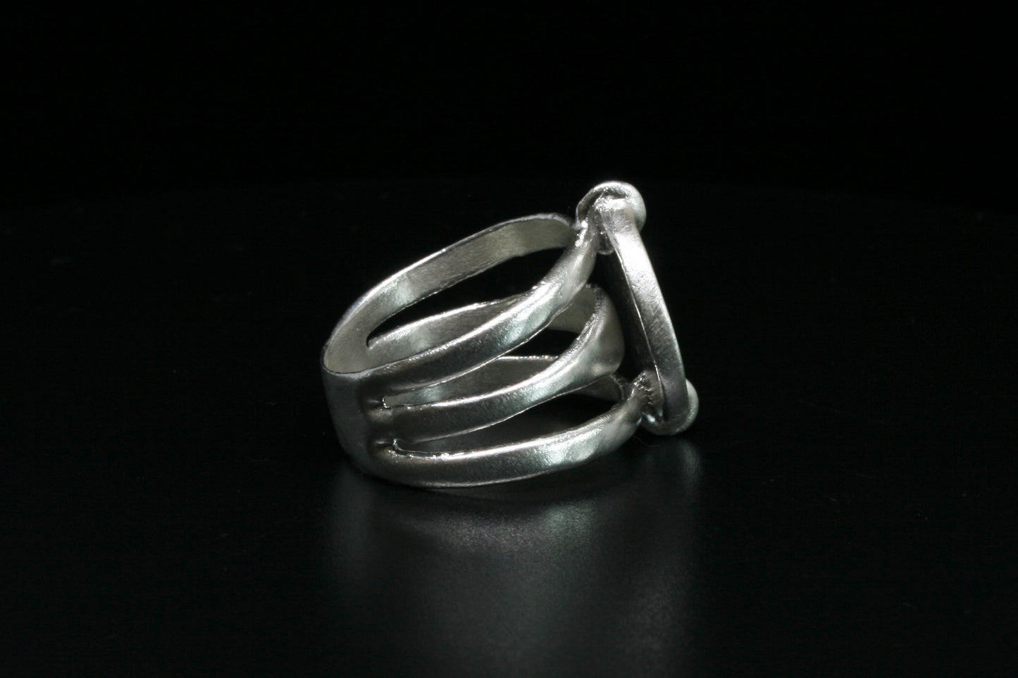 HOVER Ring