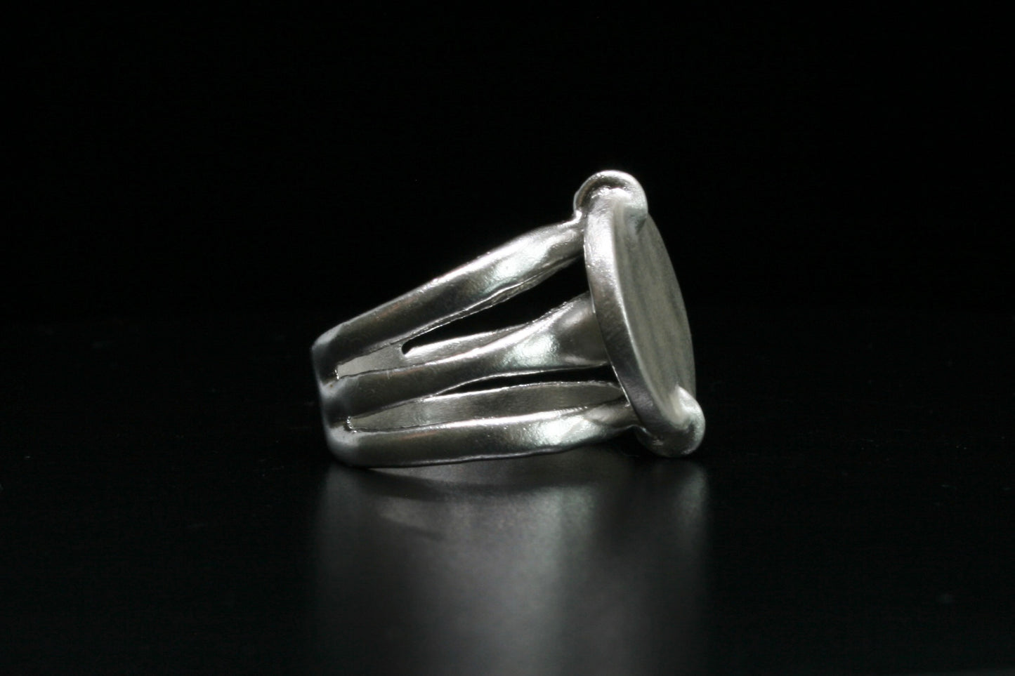 HOVER Ring