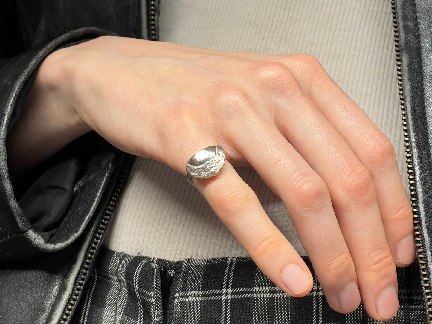 ECLIPSE Ring