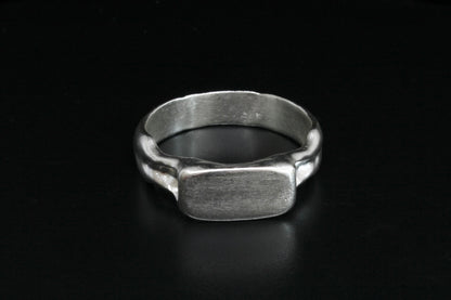LAUREL Ring