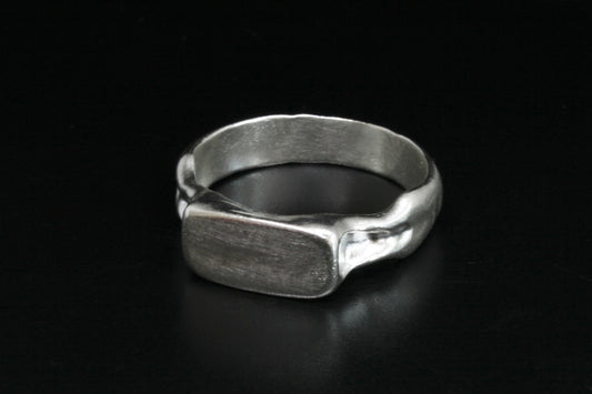LAUREL Ring