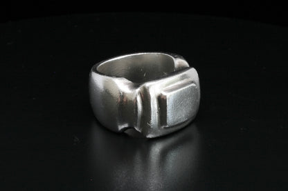 MOUTHFUL Ring
