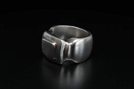MOUTHFUL Ring