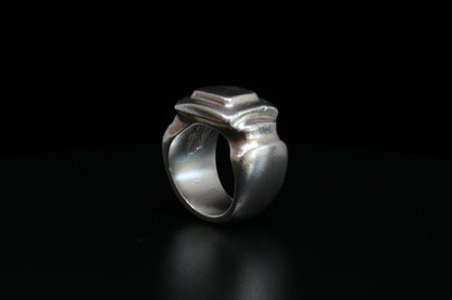 MOUTHFUL Ring