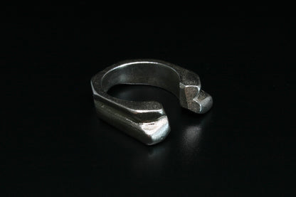 LB2 Ring