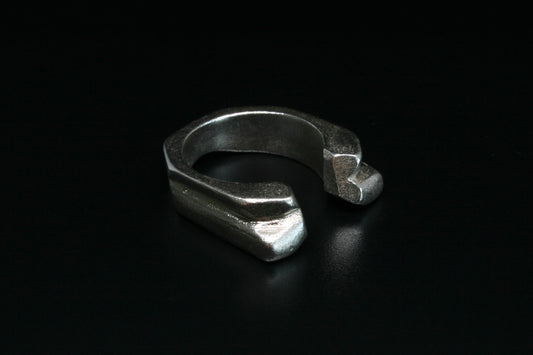 LB2 Ring