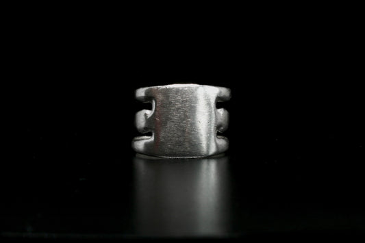 Triplet Ring